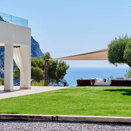 Villa Luxury With Stunning Views And Rooftop Terrace, Ibiza 1052 *